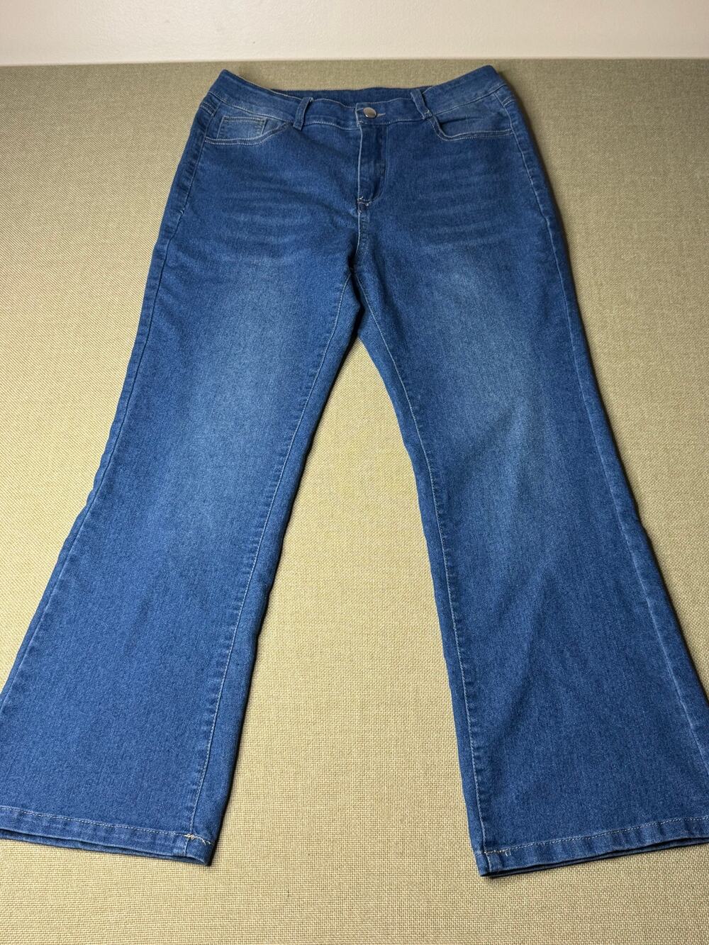 JFS Women’s Size 9 Blue Jeans Flare Bootcut Stretch Denim Mid Rise